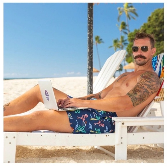 Chubbies The Neon Lights Classic Swim Trunk- Men's Small - Palm Tree, Flamingo - Picture 2 of 6